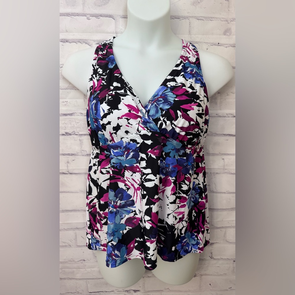 Island Escape Woman 18W Halter Tankini Swimsuit Top Floral Underwire Resort‎ New